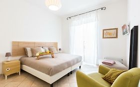 Explore The Amalfi Coast From A Cosy Home In Sorrento Centre